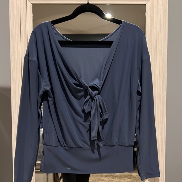 NWT - WHBM - Back bow top - Picture 2 of 3